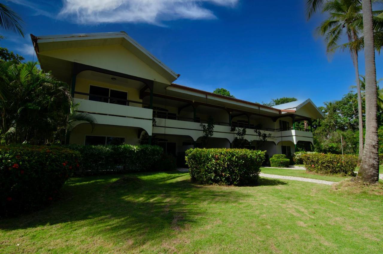 Cocomar Beachfront Hotel Parrita Exterior photo