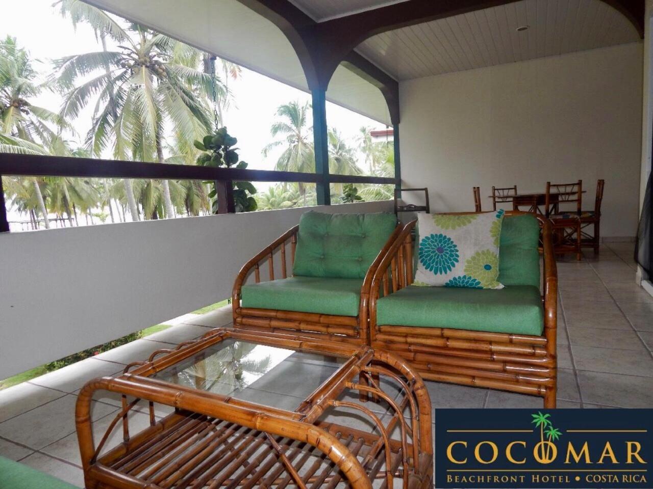 Cocomar Beachfront Hotel Parrita Exterior photo